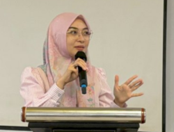 Budi Hastuti Gelar Sosialisasi Perda Tentang Pengelolaan Sampah