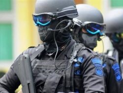 Densus 88 Tangkap Terduga Teroris, Rencanakan Bom Bunuh Diri di Malang