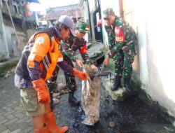 Koramil 1408-09/Tamalate Kembali Kerahkan Personil Bersihkan Selokan di Alauddin