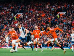 Liga Inggris: Tottenham Permalukan 10 Pemain MU di Old Trafford
