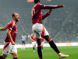 Liga Europa: Porto vs MU Berakhir Imbang, Bruno Fernandes Diusir Keluar Lapangan