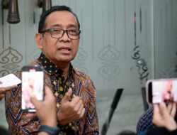 Mensesneg Pastikan Jokowi Hadiri Pelantikan Prabowo-Gibran