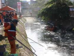 Sabtu Bersih, Pemkot Makassar dan Masyarakat Kompak Bersihkan Kanal