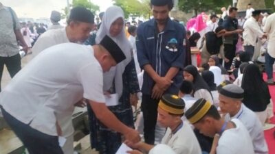 Buka Puasa Bersama Anak Yatim dan Kaum Duafa, Ini Harapan Camat Sangkarrang