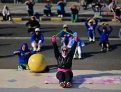 Fatmawati dan Ratusan Warga Soppeng Berolahraga Pound Fit