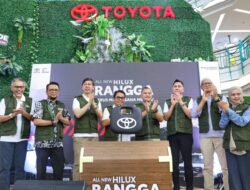 Toyota All New Hilux Rangga Resmi Mengaspal di Makassar