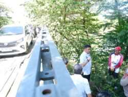 Kadis PUPR Gowa Dampingi Bupati Adnan Tinjau Jembatan Jenelata