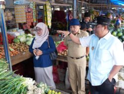 Harga Ikan Layang dan Cabai Meroket di Mamuju, Pj Gubernur Bahtiar Sidak