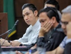 Alasan Hakim Vonis Harvey Moeis 6,5 Tahun Penjara: 12 Tahun Terlalu Berat