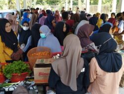 Warga Antusias Belanja di Pasar Murah Ramadan, Harganya Lebih Terjangkau