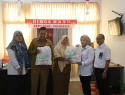 Peduli Kesejahteraan Buruh, Pelindo Regional 4 Salurkan Sembako untuk Buruh