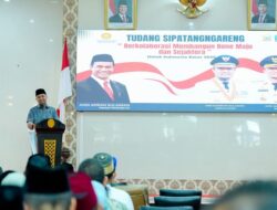 “Tudang Sipatangngareng” di Bone, Gubernur Andi Sudirman Dorong Pembangunan Infrastruktur
