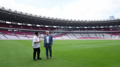 Erick Thohir Bareng Perwakilan FIFA Cek GBK Jelang Indonesia Vs China