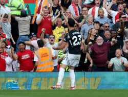 Liga Inggris: Liverpool Ditahan Imbang Arsenal 2-2 di Anfield