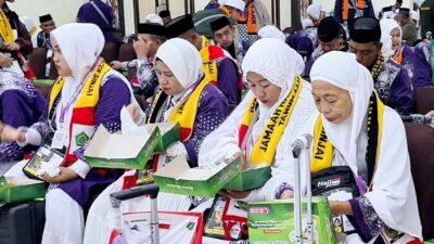 Calhaj Kloter 3 Embarkasi Makassar Sarapan “Berat” di Aula Mina Sebelum Terbang ke Tanah Suci