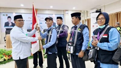 Lepas Kloter 18 Embarkasi Makassar, Faturrahman: Jangan Berkeluh Kesah di Medsos