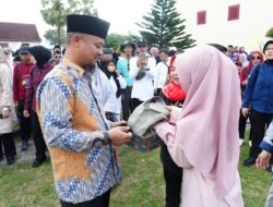 Sudirman Salurkan Bantuan Pendidikan untuk SLB di Sulsel, Tiap Siswa Dapat Rp1 Juta