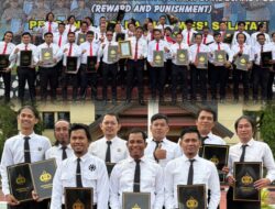 Ungkap Kasus Uang Palsu di UIN, 46 Personel Polres Gowa Terima Penghargaan