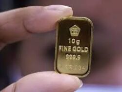 Hari ini Harga Emas Melorot ke Level Rp1.884.000 per Gram