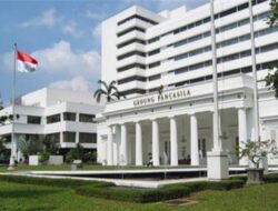 Perang Iran-Israel Bakal Meluas, DPR Minta Kemlu Percepat Evakuasi WNI