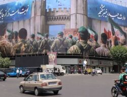 Evakuasi Besar-besaran Dimulai di Iran: Jepang Kerahkan Pesawat Militer, Indonesia Via Darat