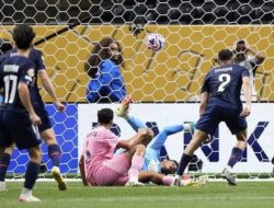 Messi Cs Dibantai PSG 0-4