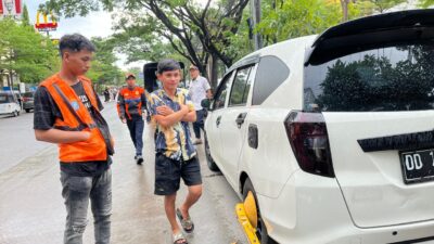 Dishub Razia Kendaraan Parkir di Panakkukang Makassar, 5 Mobil Digembok