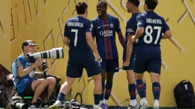 PSG Tantang Chelsea di Final