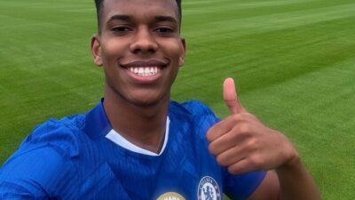 Chelsea Resmi Datangkan Estevao Willian dari Palmeiras