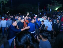 Temui Massa Aksi, Gubernur: Mari Kita Jaga Sulsel Tetap Aman dan Damai