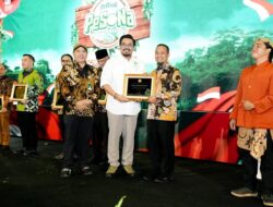 Wujudkan Program Perhutanan Sosial, Gubernur Sulsel Raih Penghargaan dari Kemenhut RI