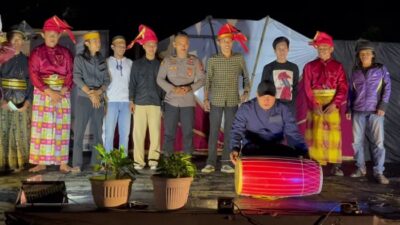 Camat Sangkarrang Apresiasi Pagelaran Seni Budaya di Pulau Kodingareng
