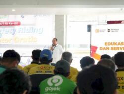 HUT Kemerdekaan RI Ke-80, Pelindo Edukasi Safety Riding bagi 80 Ojol di Makassar