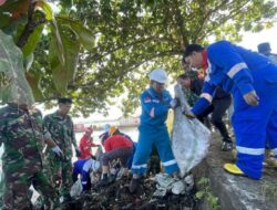 Pertamina Patra Niaga Sulawesi Gelar Coastal Clean Up, 8 Ton Sampah Diangkut dari Pesisir Pantai