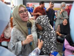 Serahkan Bantuan Kearifan Lokal Kemensos, Ini Pesan Bupati Gowa