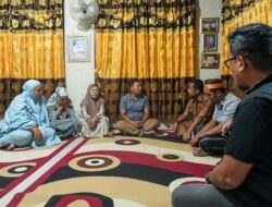 Gubernur Sulsel Kunjungi Rumah Duka Abay, Beri Bantuan untuk Keluarga Korban