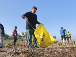 Gerakan Kebersihan Serentak, Kerja Bakti Bersihkan Pesisir Pantai Tanjung Bira
