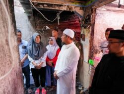 8 Rumah Terbakar di Jalan Baji Dakka, Gubernur Sulsel Serahkan Santunan untuk Korban