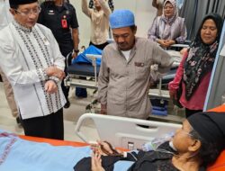 Menag Nasaruddin Umar Sambangi RS PMI dan RSUD Bogor, Jenguk Korban Bangunan Majelis Taklim yang Ambruk