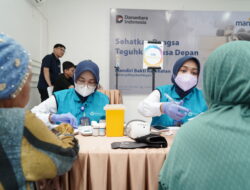 Program TJSL, Bank Mandiri Berikan Pelayanan Kesehatan Hingga Kacamata Gratis di Tiga Provinsi