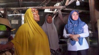 Bupati Gowa Kunjungi Warga Miskin Ekstrem di Pallangga dan Bantu Bedah Rumah