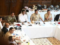 Presiden Pimpin Rapat Terbatas dengan Sejumlah Menteri di Kertanegara, Ini yang Dibahas