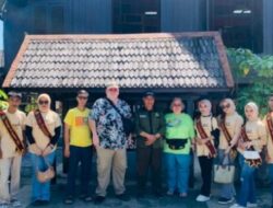 Duta Wisata Sanrobone Berkunjung ke Museum Balla Lompoa Gowa