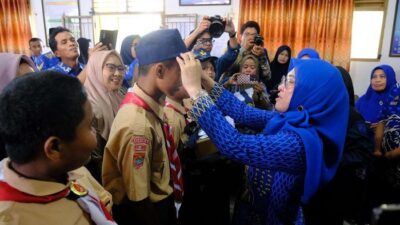 Kembali Salurkan Seragam Sekolah Gratis, Bupati Gowa: Kami Target Semua Selesai Minggu Ini
