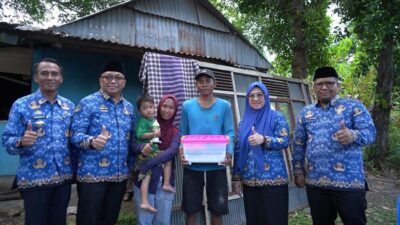 Kunjungi Bajeng dan Barombong, Bupati Gowa Pastikan Bantuan untuk Warga Miskin Ekstrem Tepat Sasaran