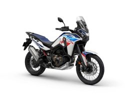 CRF1100L Africa Twin Terbaru Siap Jadi Teman Jelajah Tanpa Batas Pecinta Big Bike Honda di Tanah Air
