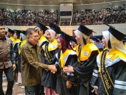 JK Ajak Lulusan Unas Jadi Inovator dan Pencipta Lapangan Kerja