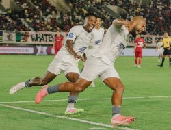 Dramatis! Sempat Tertinggal 2-0, PSM Sukses Permalukan Persis 3-4