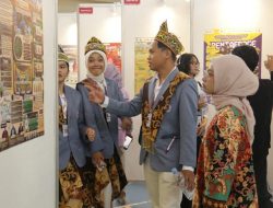 417 Poster PIMNAS ke-38 Dipamerkan di Unhas