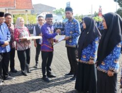 2.545 PPPK Pemkab Bone Terima SK Perpanjangan, Bupati: Aparatur Harus Jadi Teladan di Masyarakat